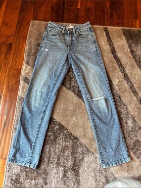 SO Women's Light Blue Straight-Leg Jeans with Subtle Distress